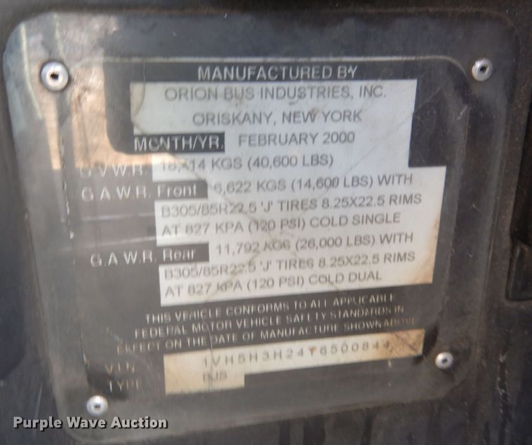 image for item DF8196 2000 Orion  shuttle bus