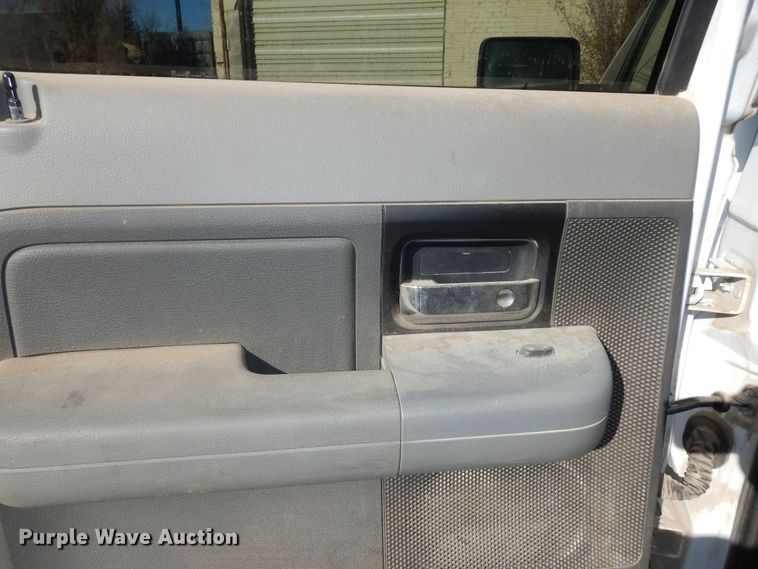 image for item DI6864 2005 Ford F150  SuperCrew pickup truck