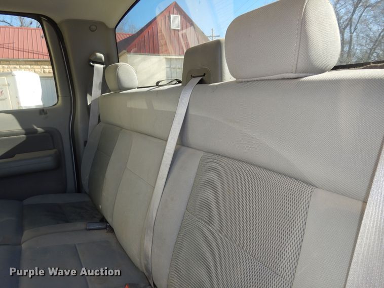 image for item DI6864 2005 Ford F150  SuperCrew pickup truck