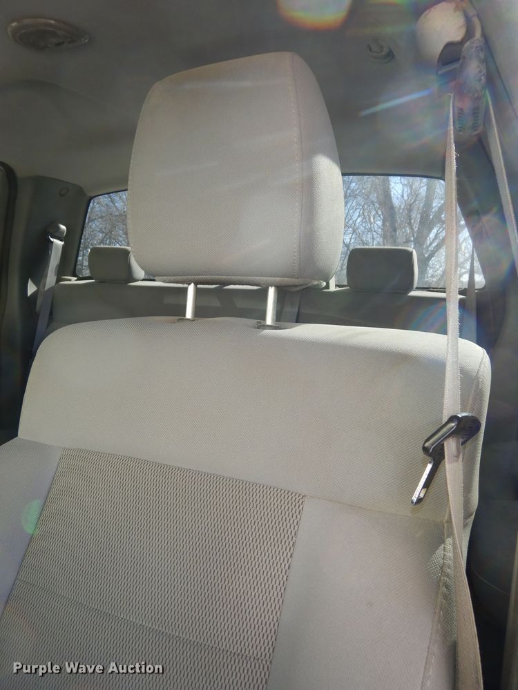 image for item DI6864 2005 Ford F150  SuperCrew pickup truck