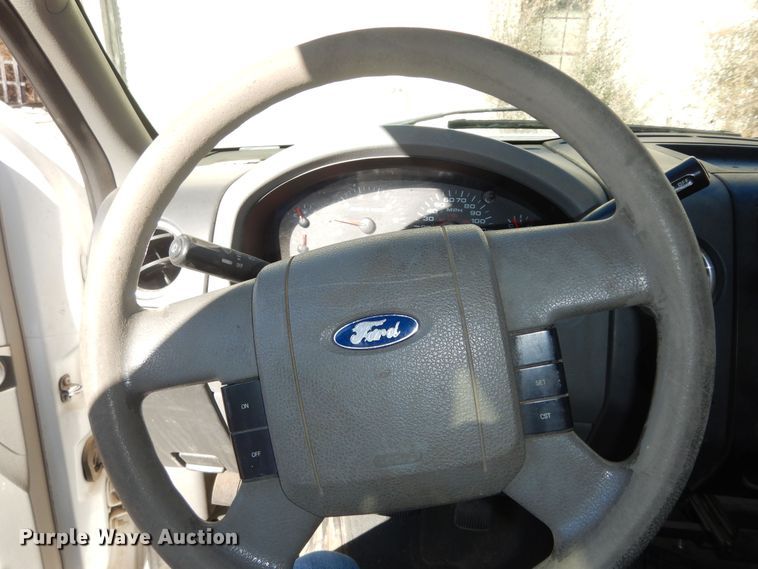 image for item DI6864 2005 Ford F150  SuperCrew pickup truck