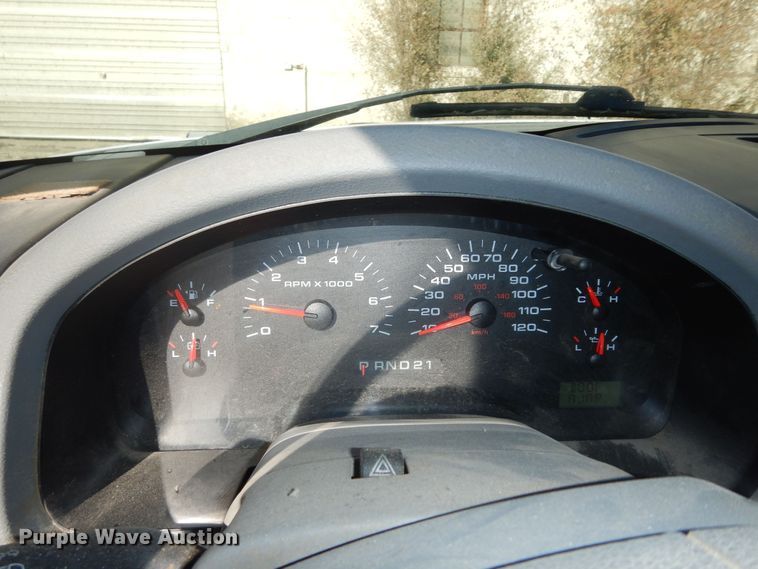 image for item DI6864 2005 Ford F150  SuperCrew pickup truck