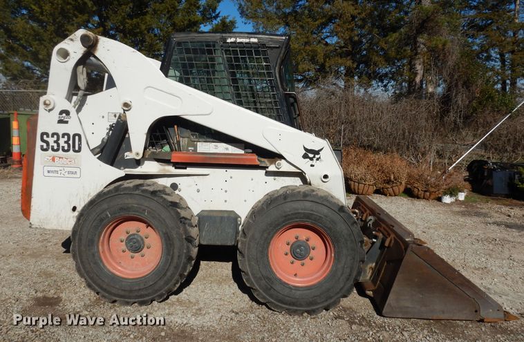image for item DI6898 2008 Bobcat S330  skid steer loader