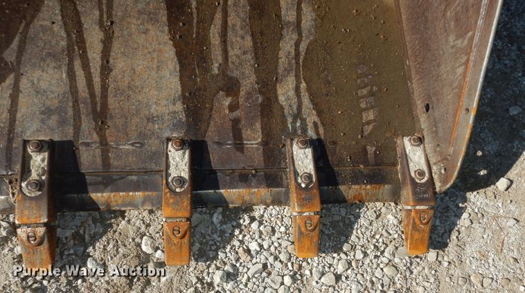 image for item DI6898 2008 Bobcat S330  skid steer loader