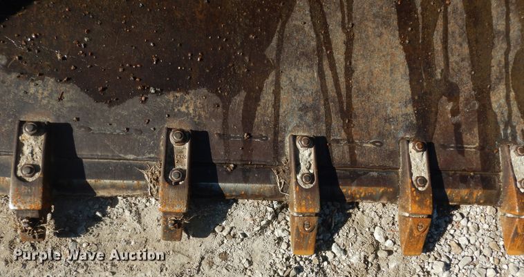 image for item DI6898 2008 Bobcat S330  skid steer loader