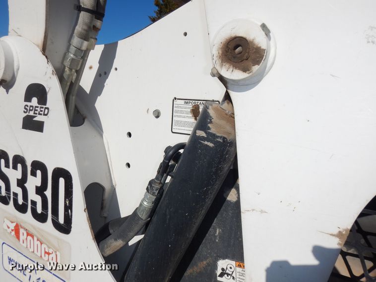 image for item DI6898 2008 Bobcat S330  skid steer loader