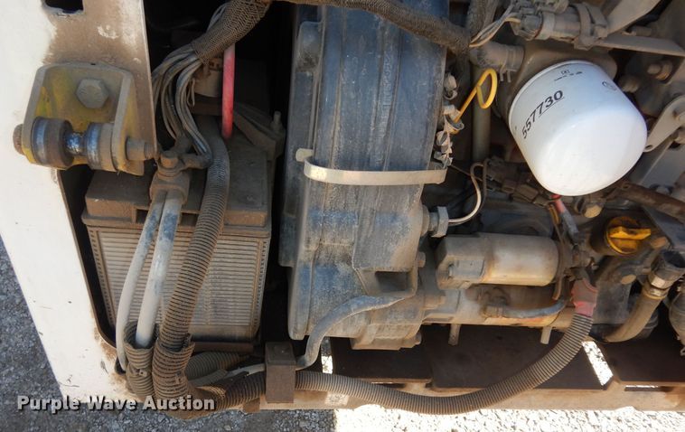 image for item DI6898 2008 Bobcat S330  skid steer loader