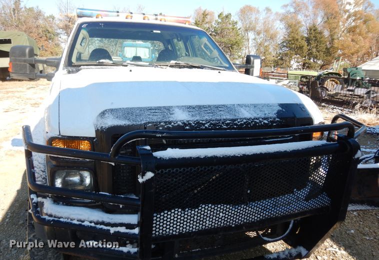 image for item DI6902 2008 Ford F550 Super Duty XL  Crew Cab flatbed truck