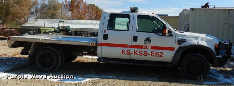 image for item DI6902 2008 Ford F550 Super Duty XL  Crew Cab flatbed truck