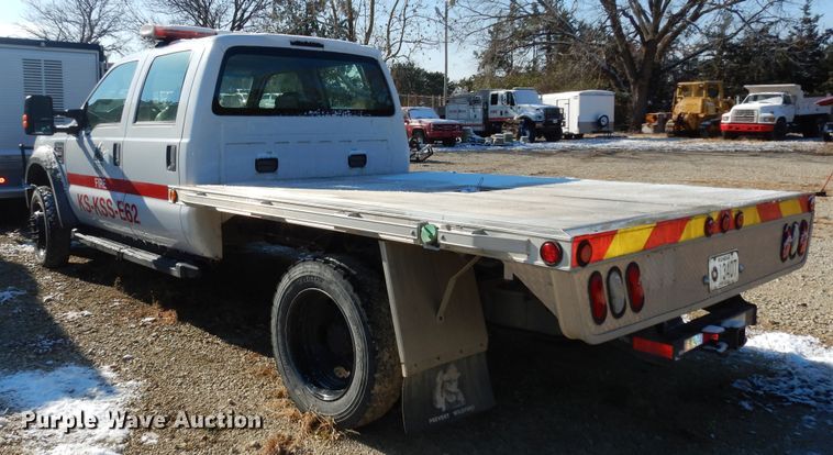 image for item DI6902 2008 Ford F550 Super Duty XL  Crew Cab flatbed truck