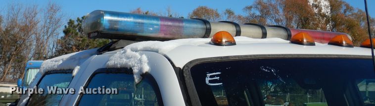 image for item DI6902 2008 Ford F550 Super Duty XL  Crew Cab flatbed truck