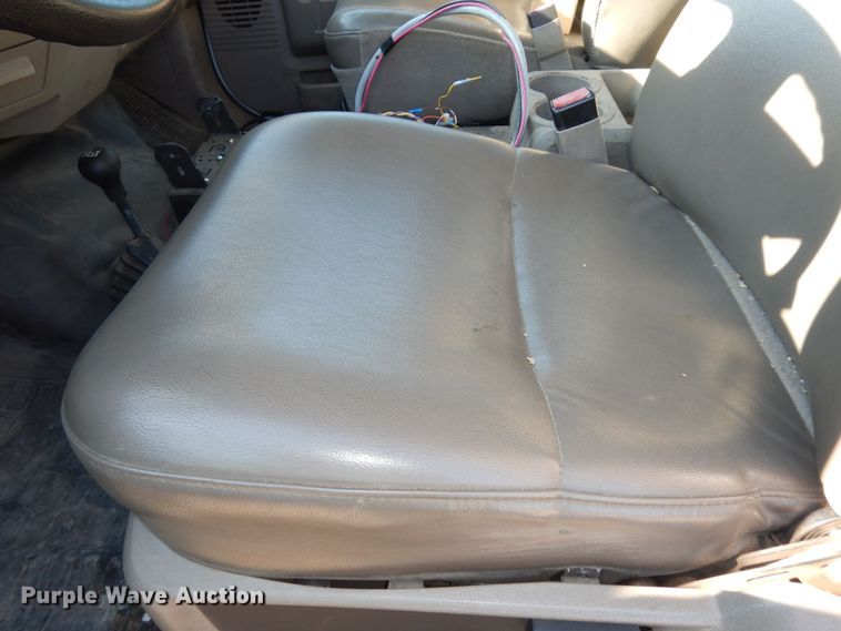 image for item DI6902 2008 Ford F550 Super Duty XL  Crew Cab flatbed truck