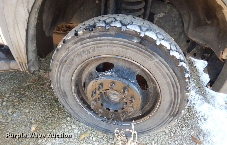 image for item DI6902 2008 Ford F550 Super Duty XL  Crew Cab flatbed truck