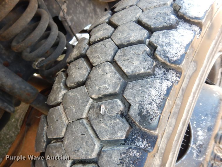 image for item DI6902 2008 Ford F550 Super Duty XL  Crew Cab flatbed truck