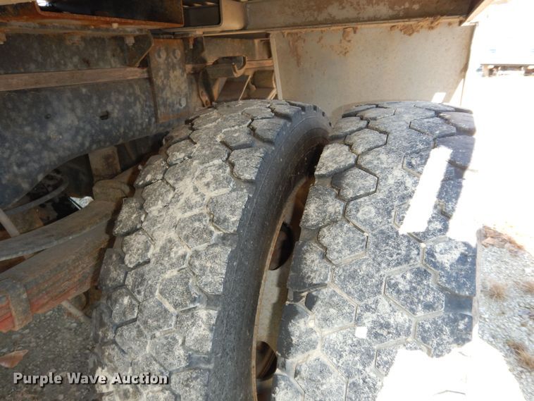 image for item DI6902 2008 Ford F550 Super Duty XL  Crew Cab flatbed truck