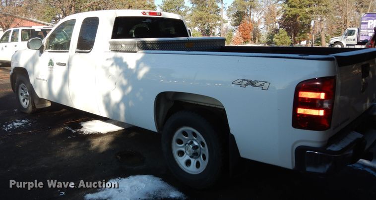 image for item DI6903 2010 Chevrolet Silverado 1500  Ext. Cab pickup truck