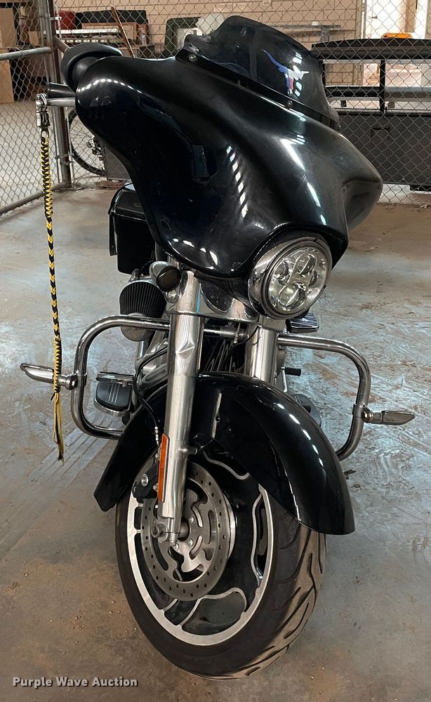 image for item DJ5246 2011 Harley Davidson FLHXI Street Glide  motorcycle