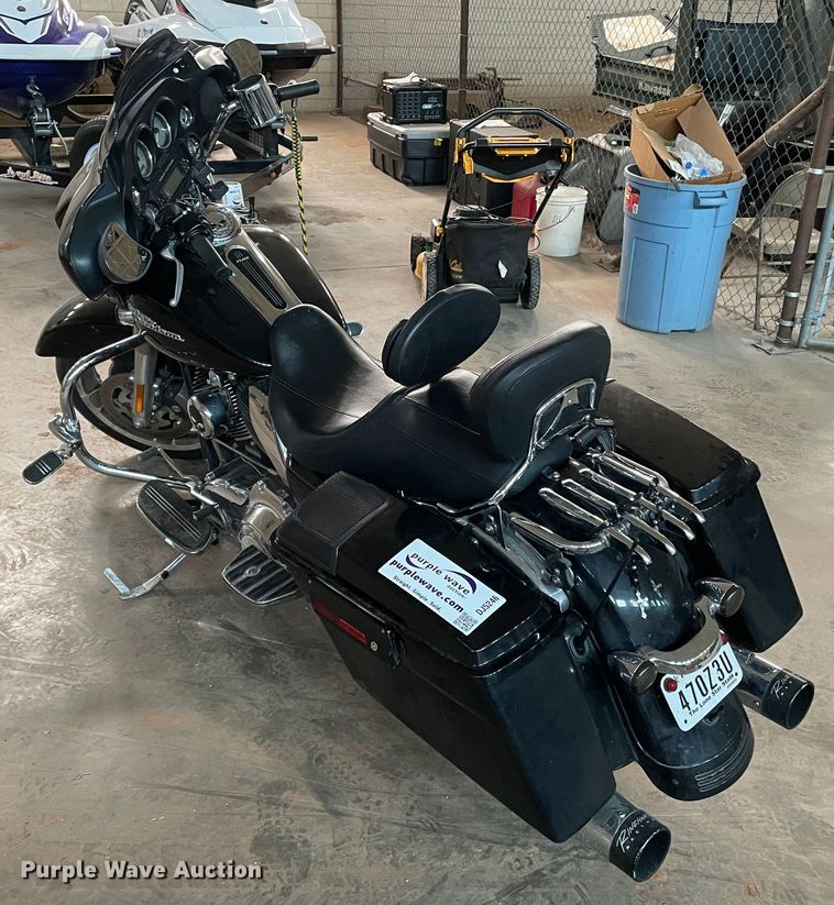 image for item DJ5246 2011 Harley Davidson FLHXI Street Glide  motorcycle