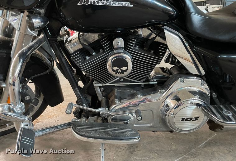 image for item DJ5246 2011 Harley Davidson FLHXI Street Glide  motorcycle