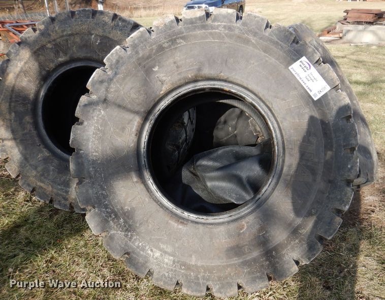 image for item DK2067 (3) Titan MXL 20.5R25 tires