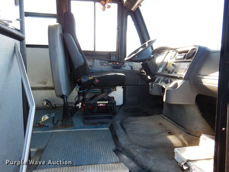 image for item DK2068 2008 Freightliner 310TS  school bus