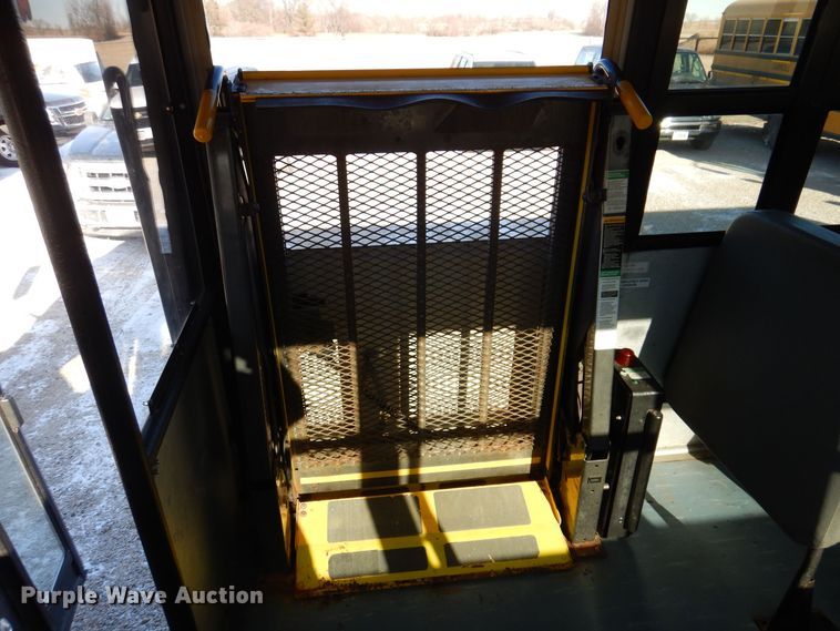 image for item DK2068 2008 Freightliner 310TS  school bus