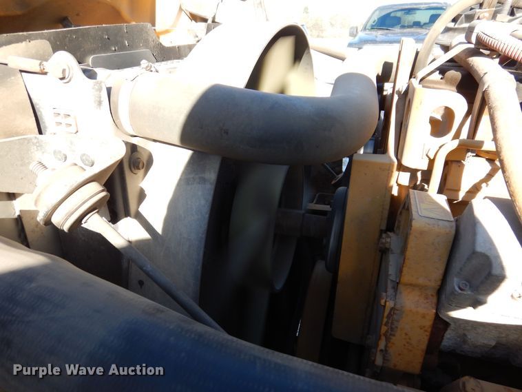 image for item DK2068 2008 Freightliner 310TS  school bus