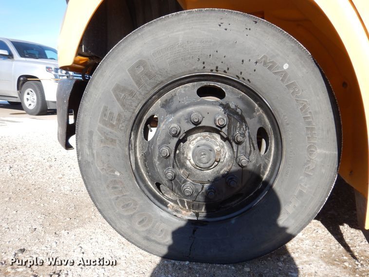 image for item DK2068 2008 Freightliner 310TS  school bus