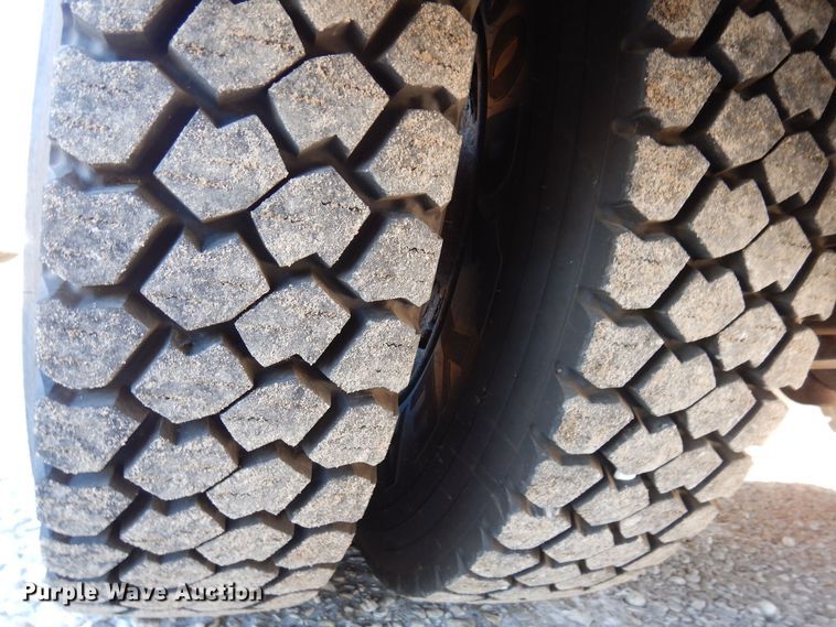 image for item DK2068 2008 Freightliner 310TS  school bus