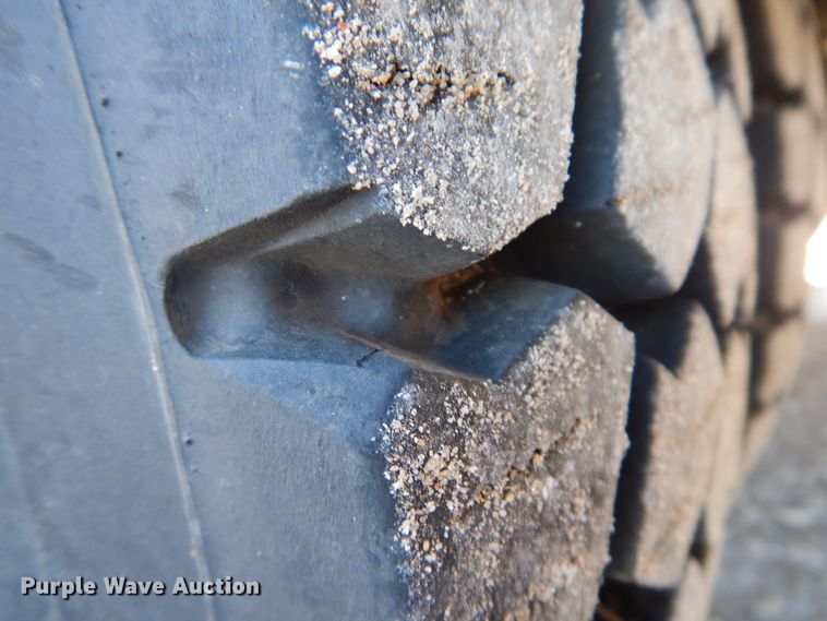 image for item DK2068 2008 Freightliner 310TS  school bus