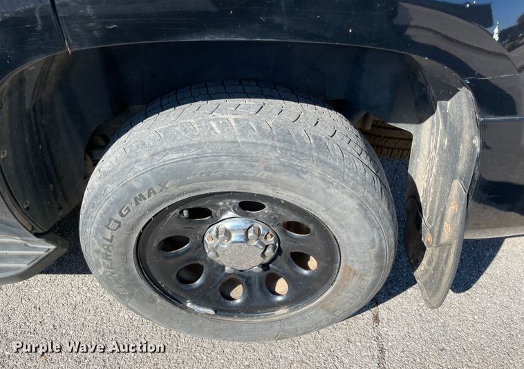 image for item DL0715 2011 Chevrolet Tahoe Police  SUV