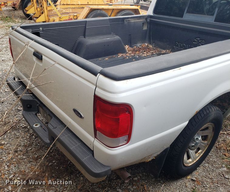 image for item DM4920 2000 Ford Ranger  SuperCab pickup truck