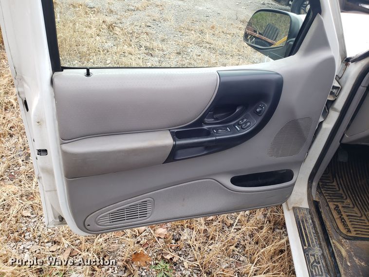 image for item DM4920 2000 Ford Ranger  SuperCab pickup truck