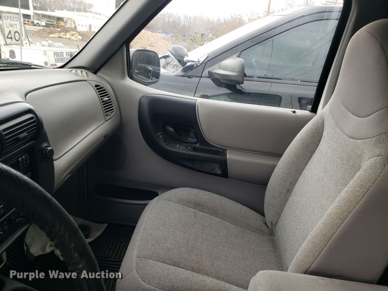 image for item DM4920 2000 Ford Ranger  SuperCab pickup truck