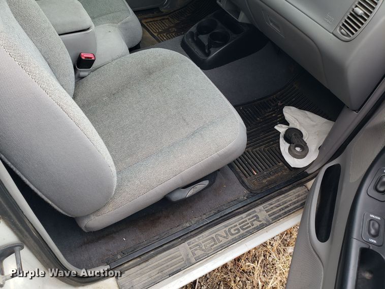 image for item DM4920 2000 Ford Ranger  SuperCab pickup truck