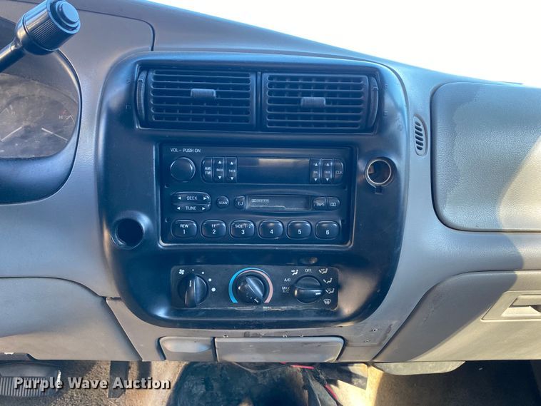 image for item DN8052 1997 Ford Ranger  SuperCab pickup truck