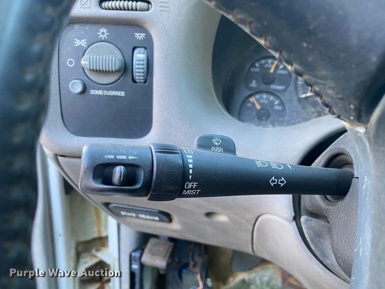 image for item DN8053 2003 Chevrolet S10  Ext. Cab pickup truck