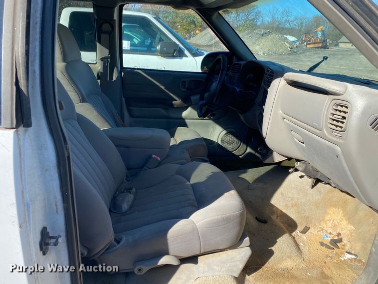 image for item DN8054 2003 Chevrolet S10  Ext. Cab pickup truck