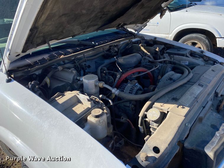 image for item DN8054 2003 Chevrolet S10  Ext. Cab pickup truck