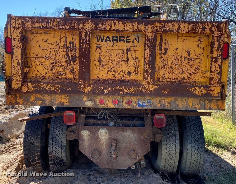 image for item DN8061 2005 GMC C8500  dump truck