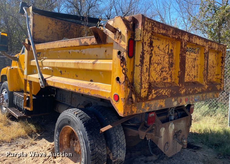 image for item DN8061 2005 GMC C8500  dump truck