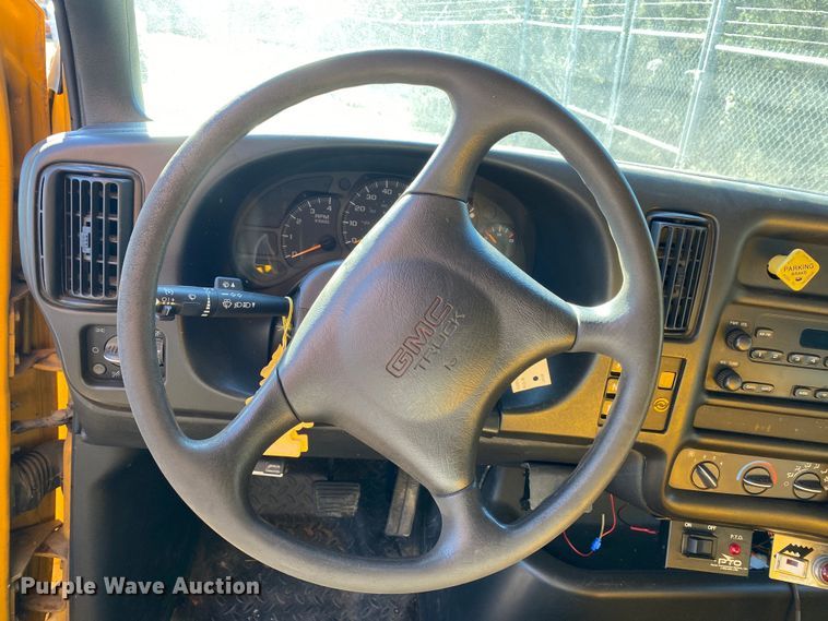 image for item DN8061 2005 GMC C8500  dump truck