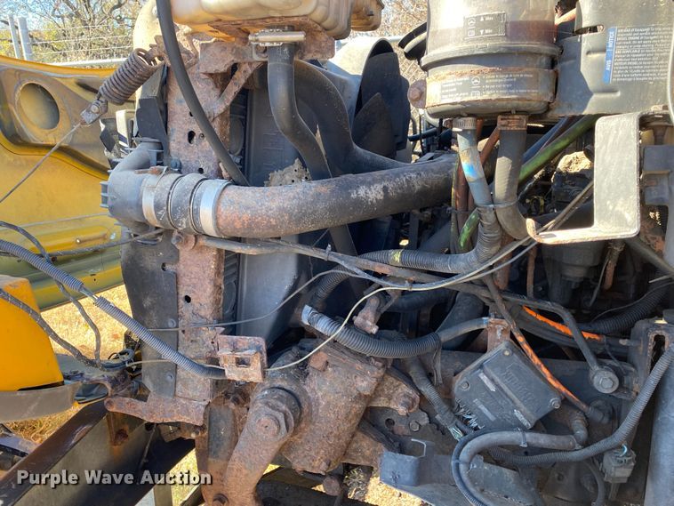 image for item DN8061 2005 GMC C8500  dump truck