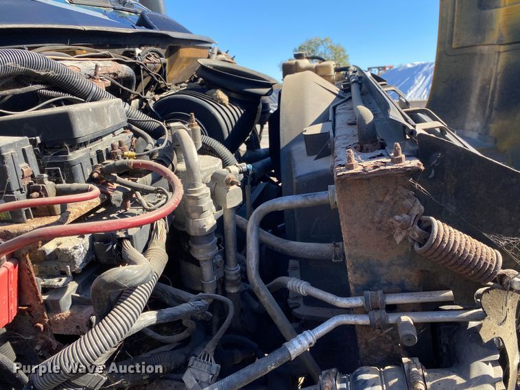 image for item DN8061 2005 GMC C8500  dump truck