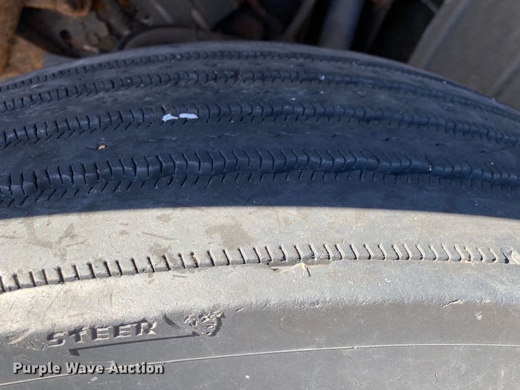 image for item DN8061 2005 GMC C8500  dump truck