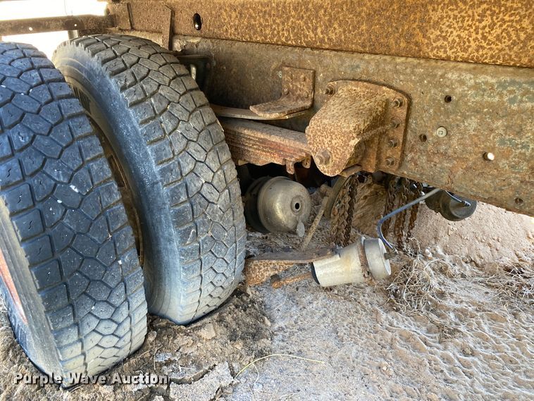 image for item DN8061 2005 GMC C8500  dump truck