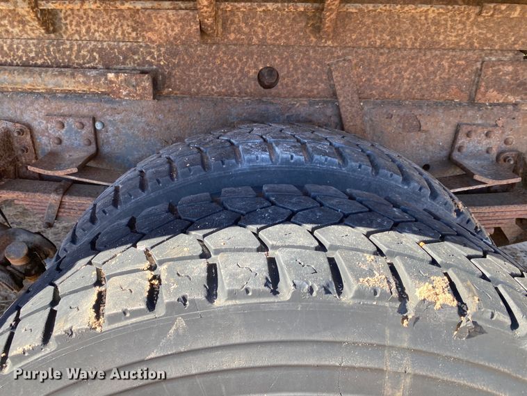 image for item DN8061 2005 GMC C8500  dump truck