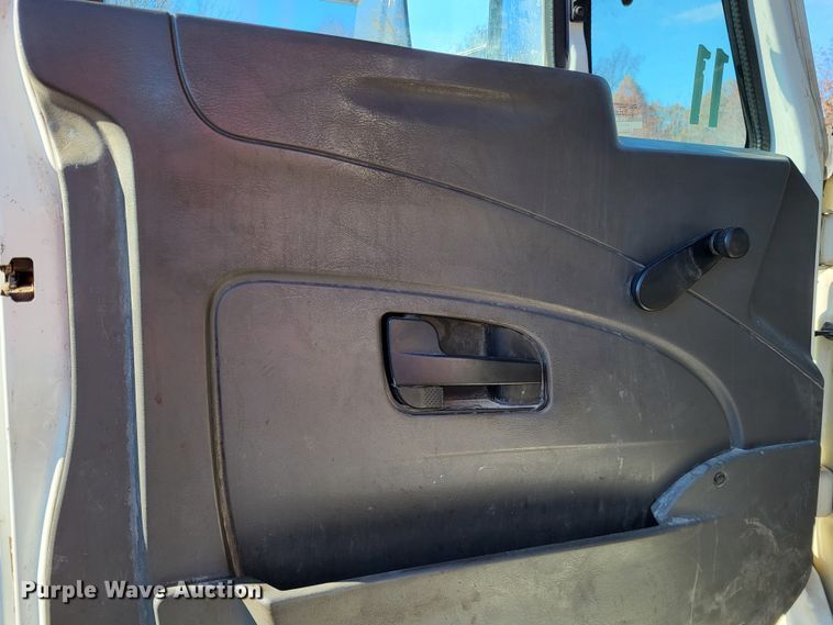 image for item DO3471 2013 International WorkStar 7500  dump truck