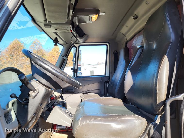 image for item DO3471 2013 International WorkStar 7500  dump truck