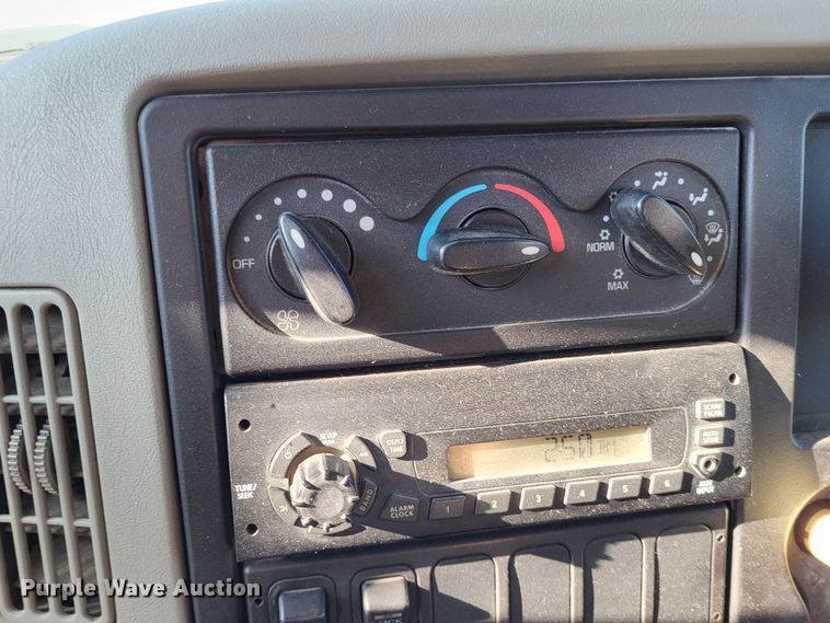 image for item DO3471 2013 International WorkStar 7500  dump truck